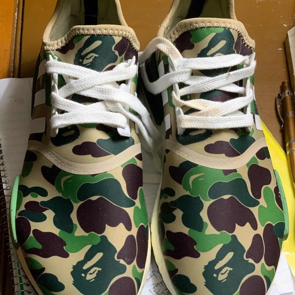 Adidas bape nmd r1 sz.8.5 good condition